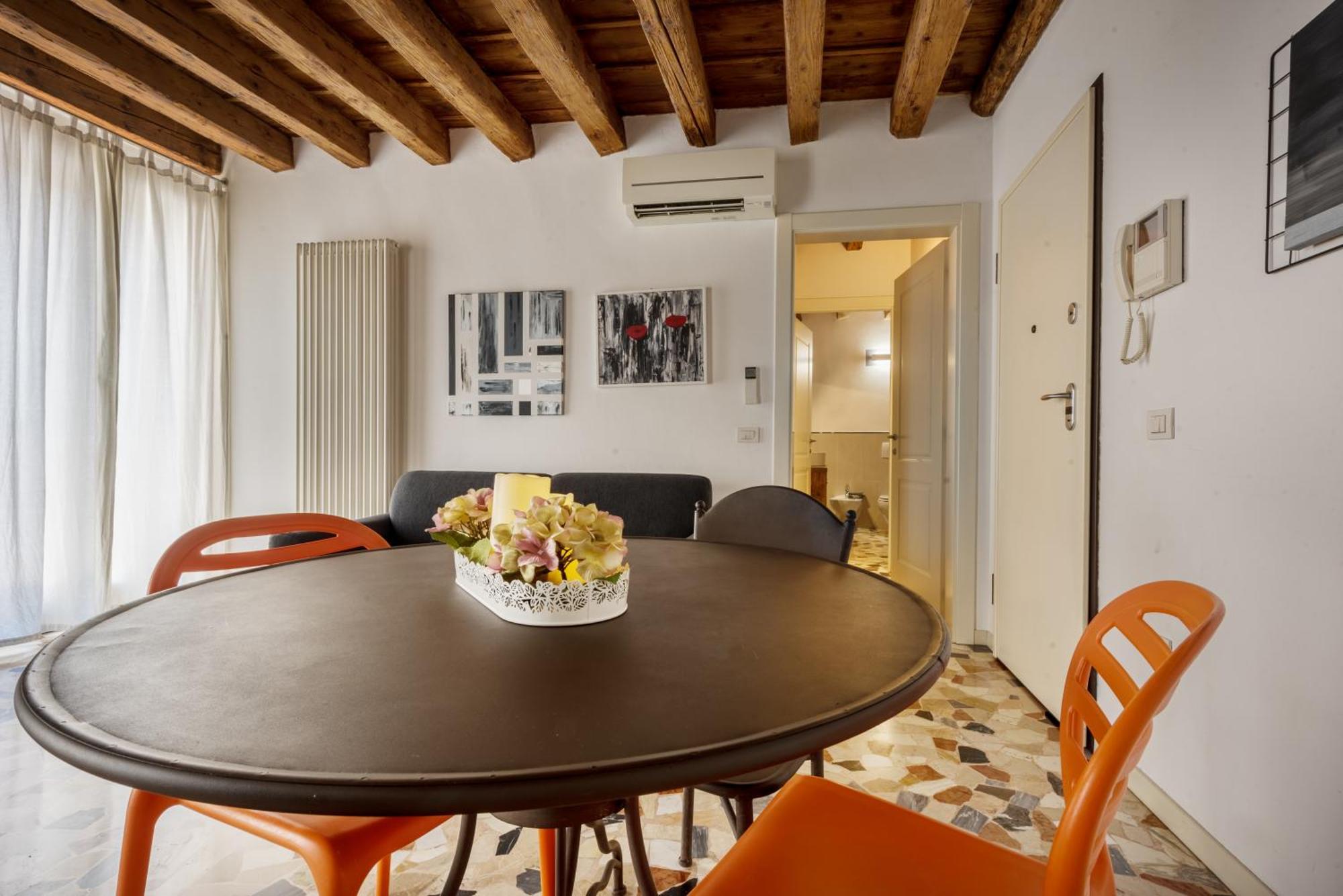 Lovely Apartment In 维琴察 外观 照片